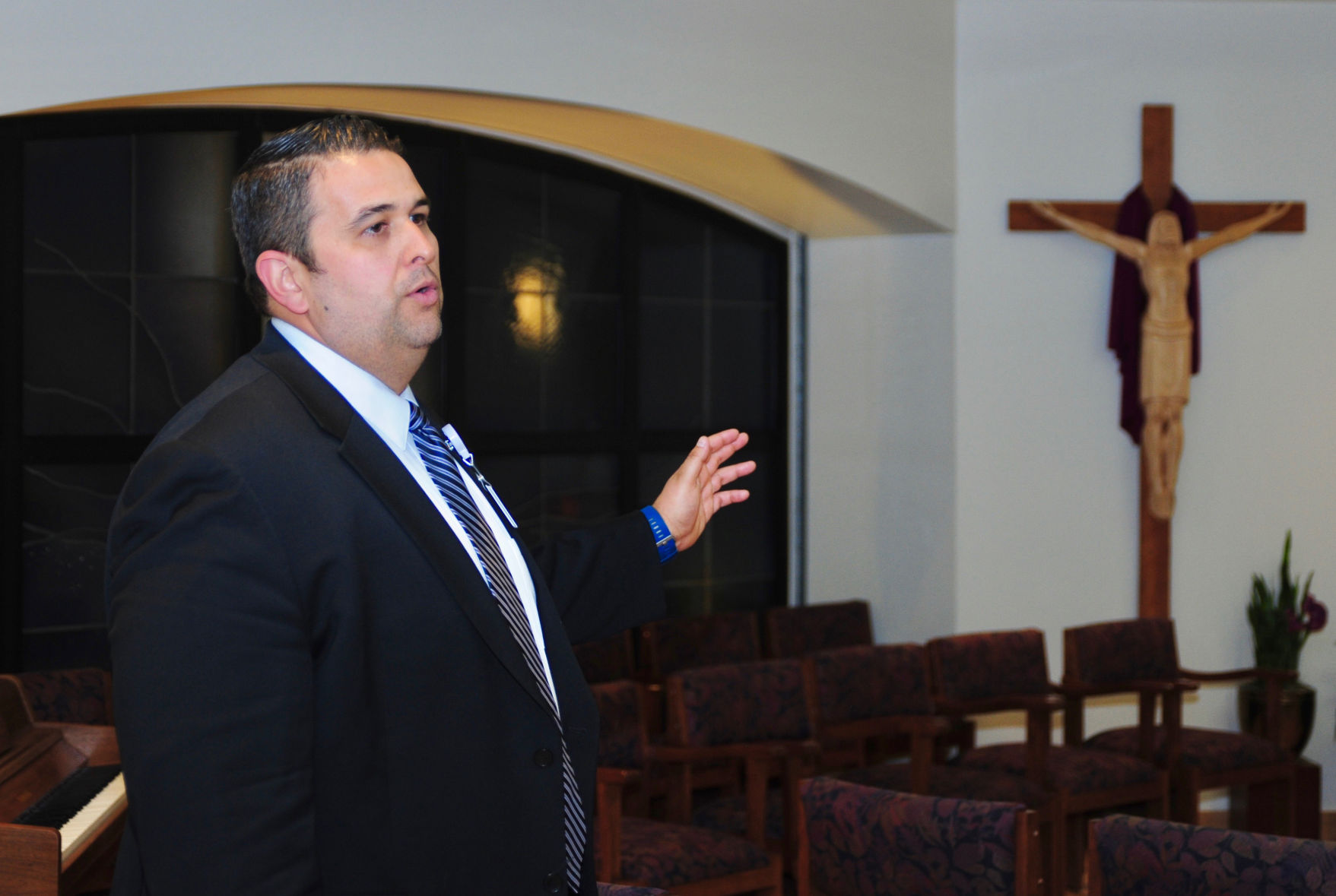 Chaplain Mario Valadez at Dignity Health Mercy Gilbert Medical Center